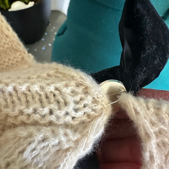 So Me Black Bow Cardigan - Oatmeal size large - Picture 10 of 12